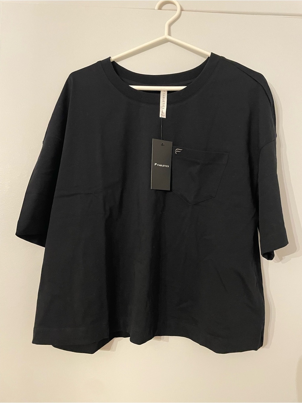 Fabletics Heavy Cotton Black Short Sleeve Pocket Tee
